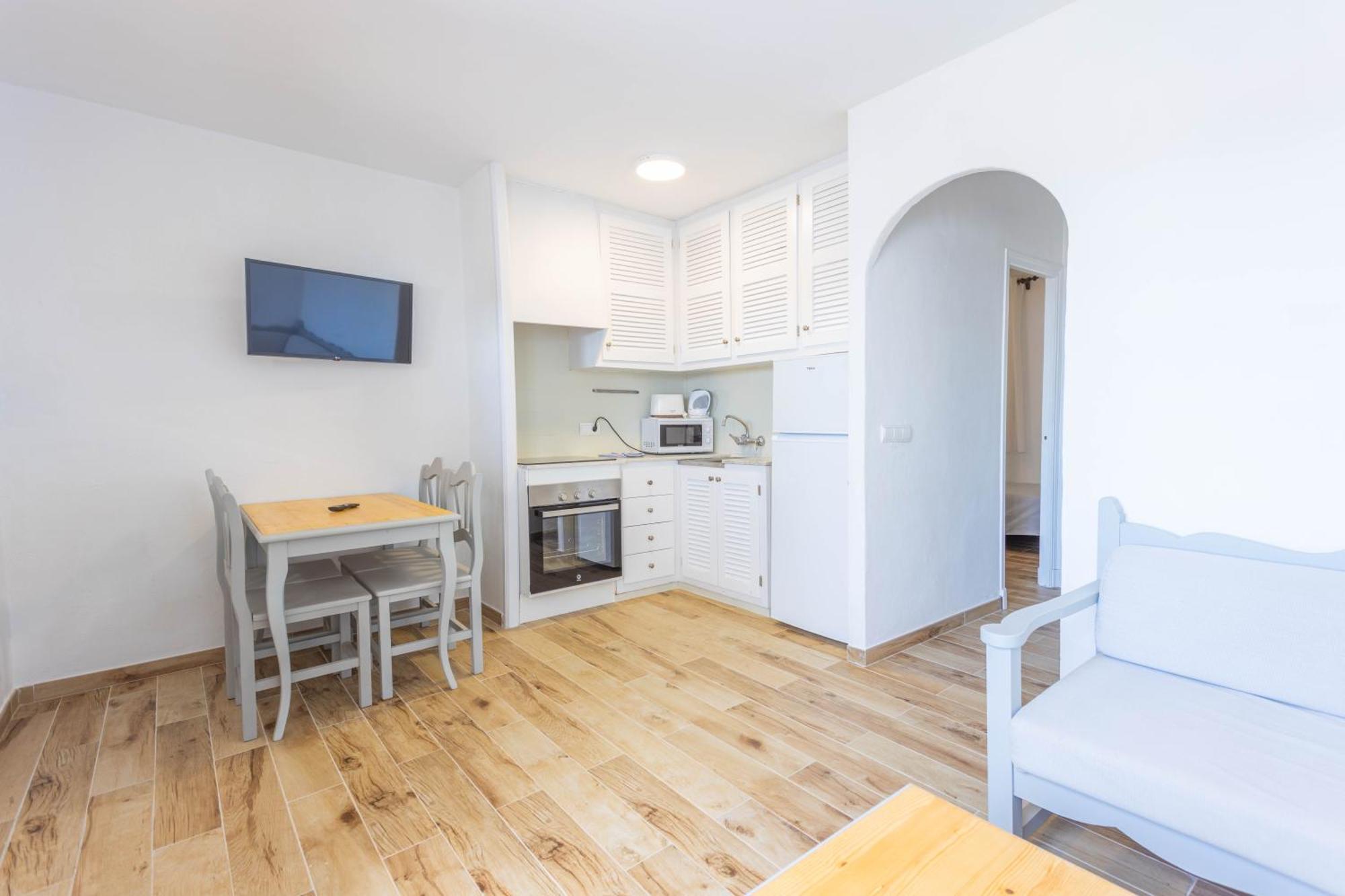 Apartamentos Son Bou Gardens By Menorcarentals Zewnętrze zdjęcie